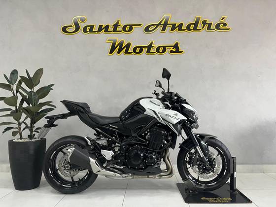 KAWASAKI Z900 KAWASAKI Z900